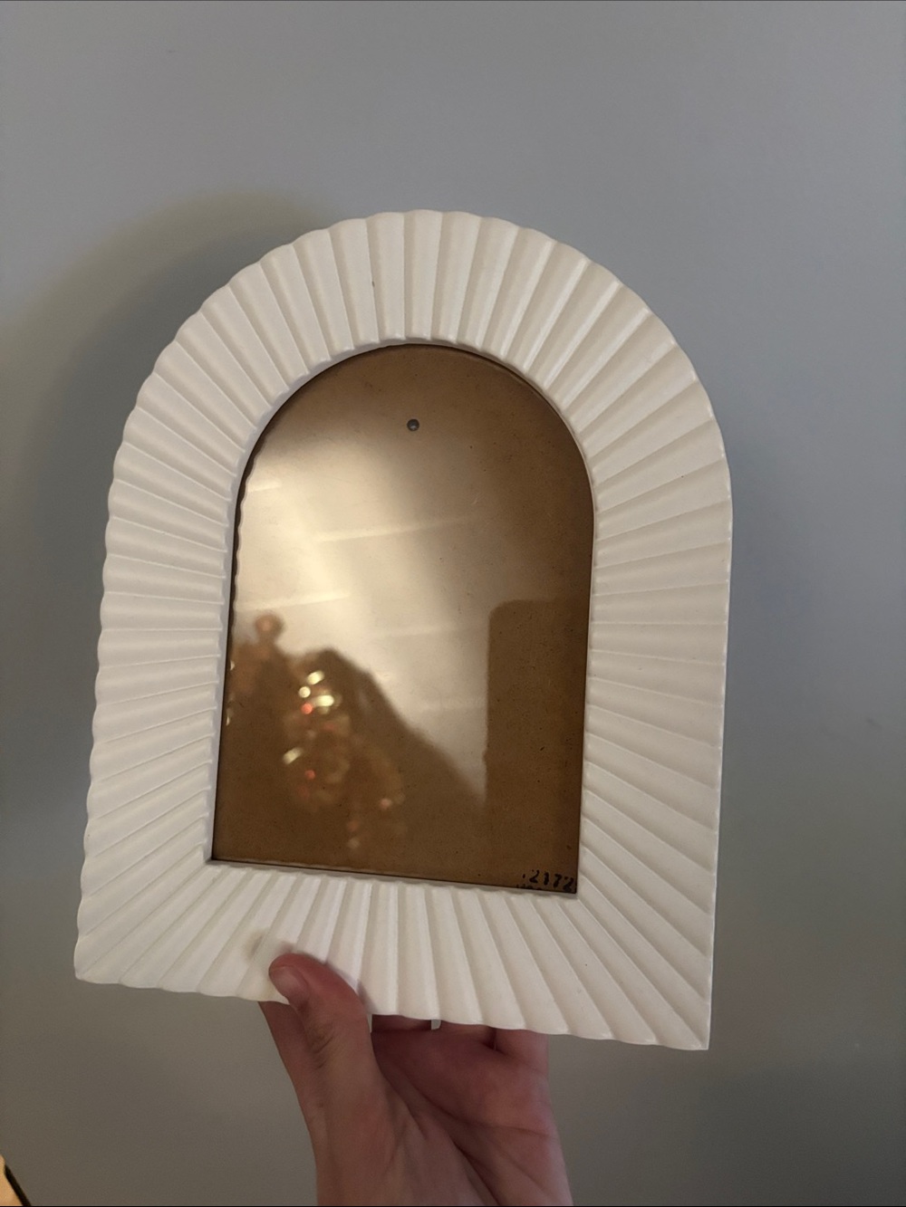 White Arched Ribbed Photo Frame